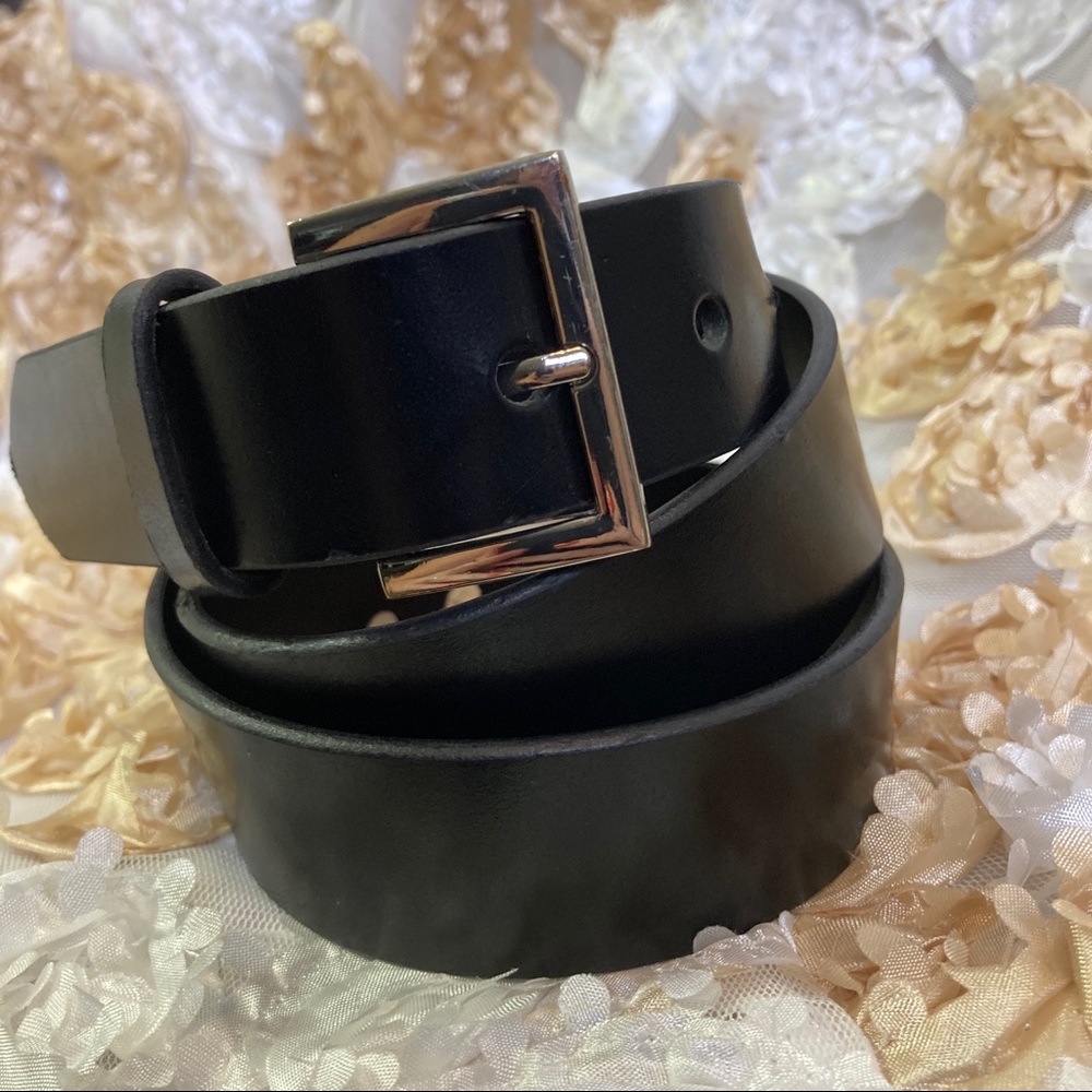 Gap Bonded Leather Black Belt w/Silver Buckle